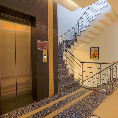 אמריצר Hotel Golden Stay מראה חיצוני תמונה
