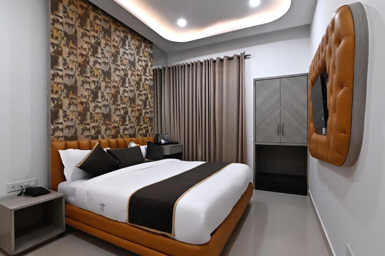 אמריצר Hotel Golden Stay מראה חיצוני תמונה