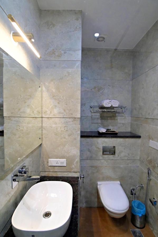 אמריצר Hotel Golden Stay מראה חיצוני תמונה