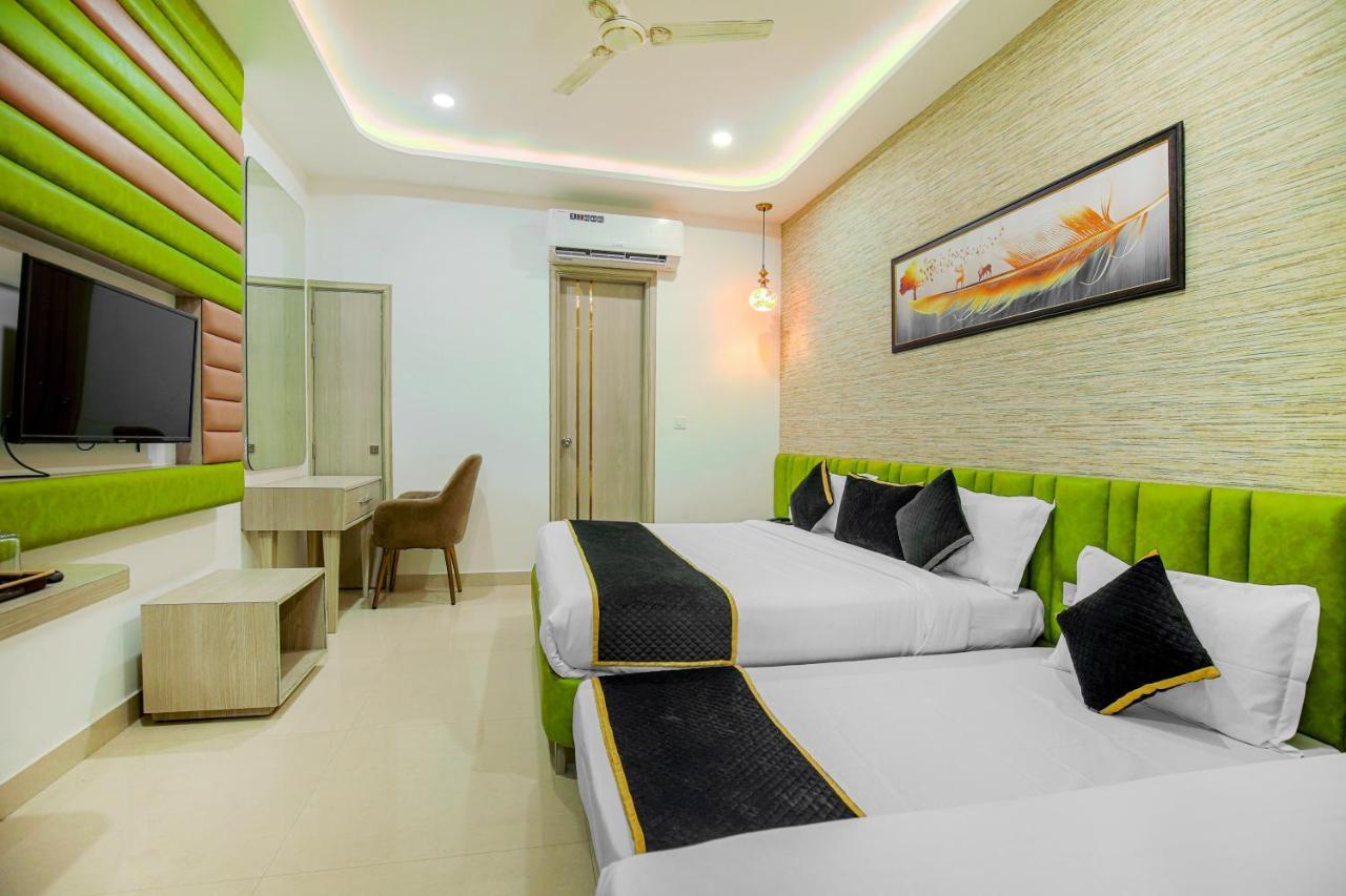 אמריצר Hotel Golden Stay מראה חיצוני תמונה