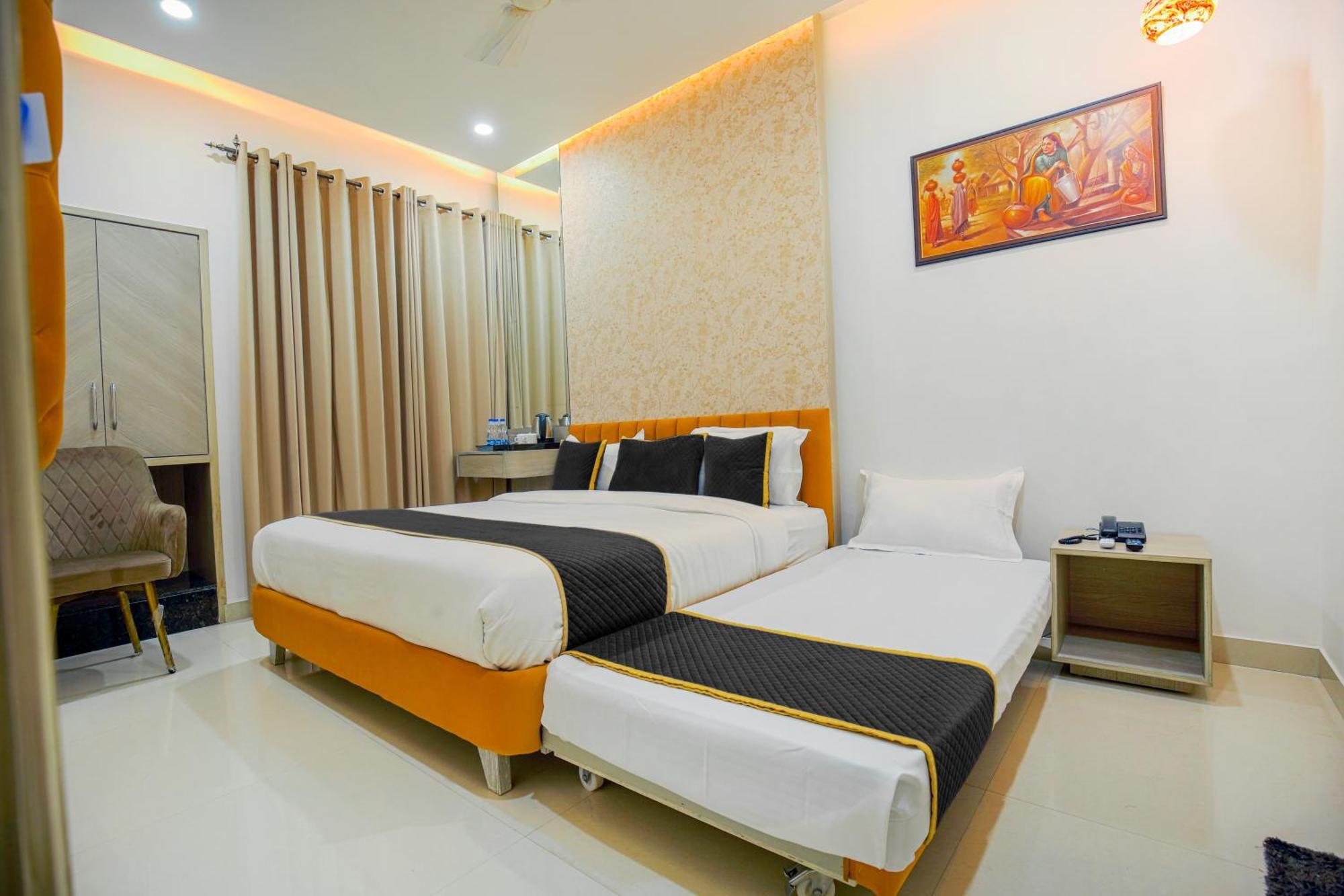 אמריצר Hotel Golden Stay מראה חיצוני תמונה
