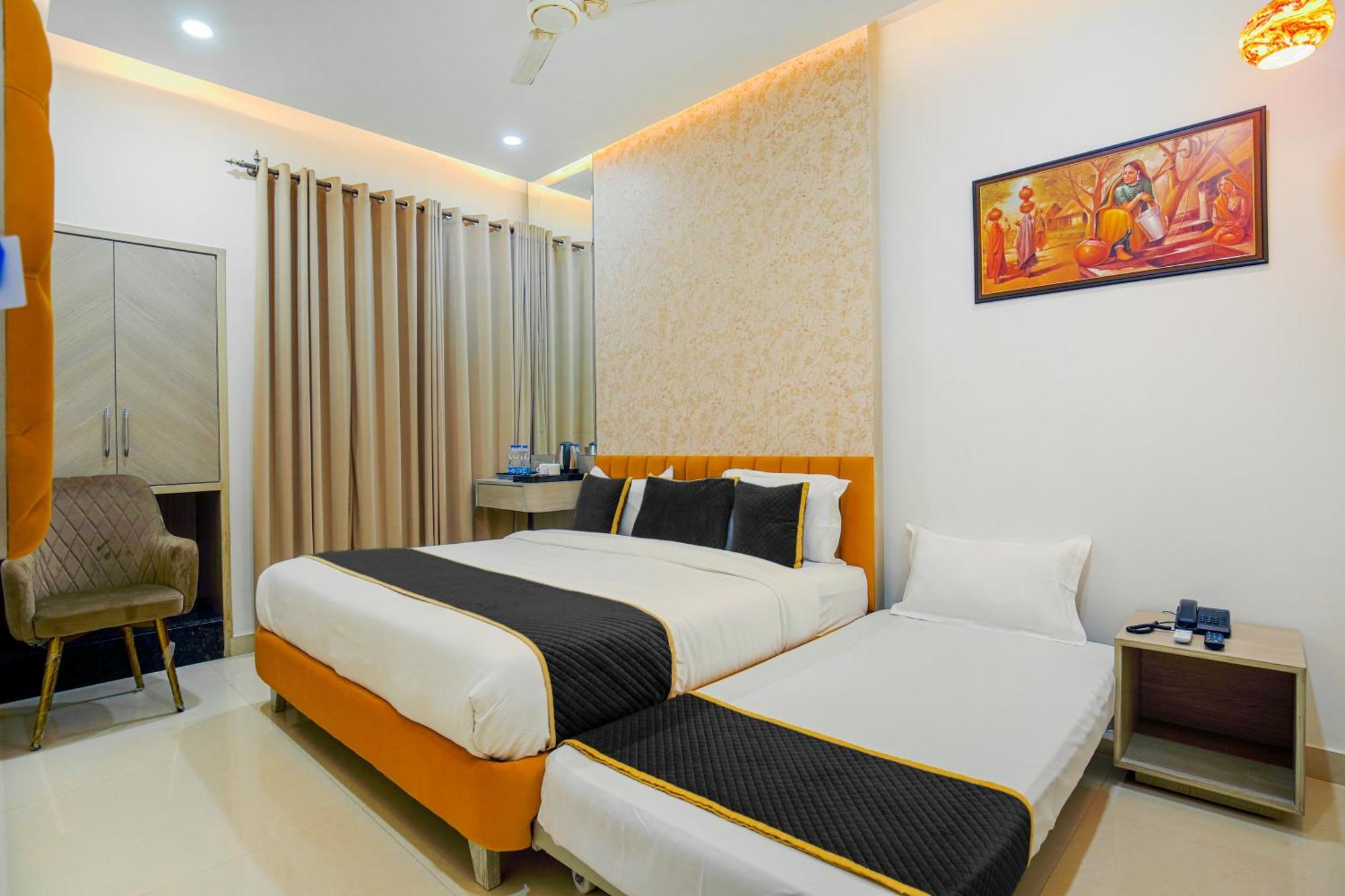 אמריצר Hotel Golden Stay מראה חיצוני תמונה
