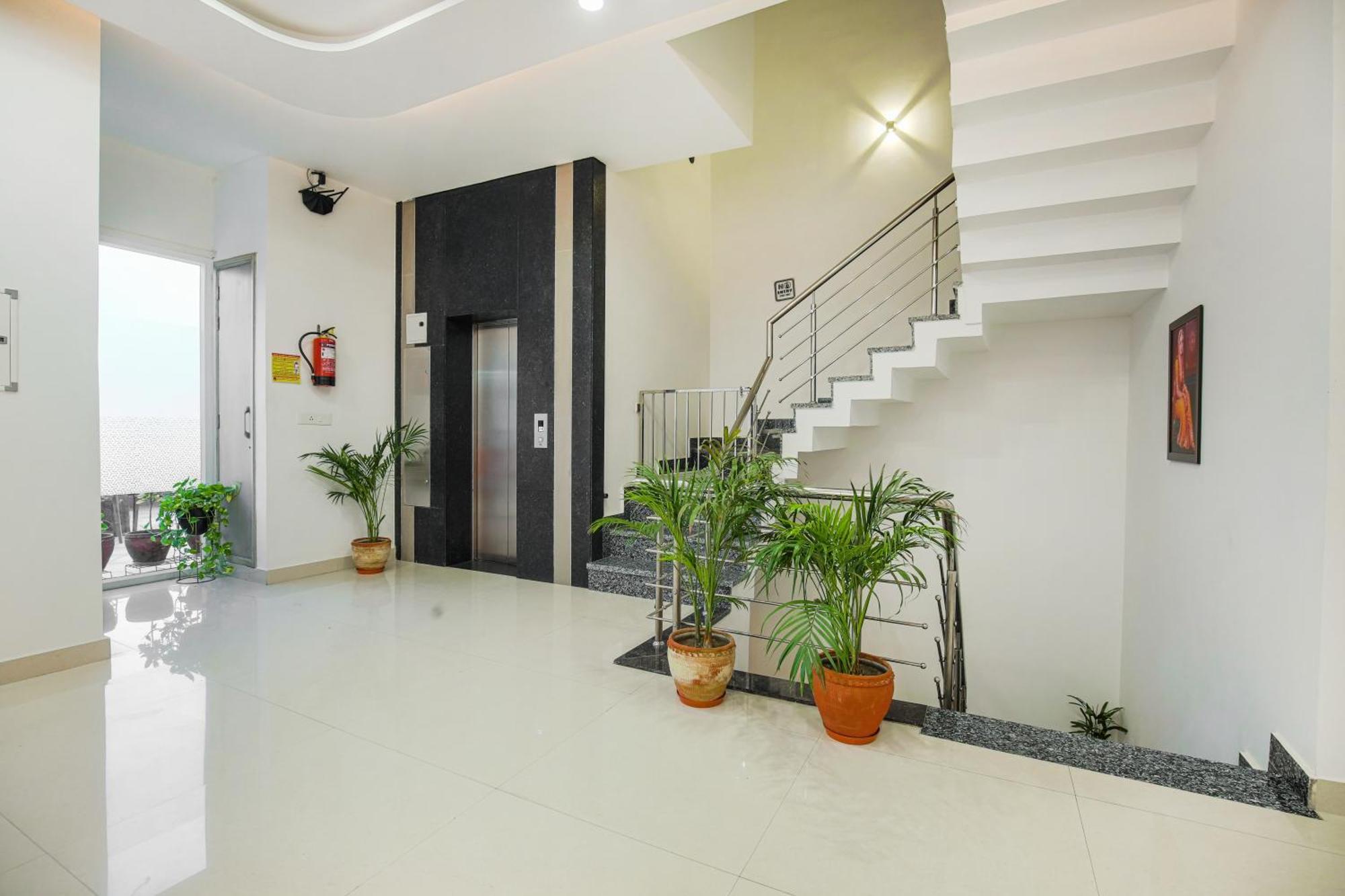 אמריצר Hotel Golden Stay מראה חיצוני תמונה