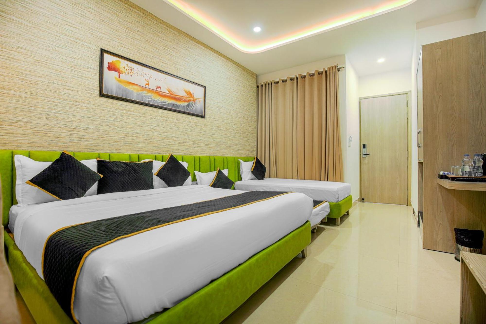 אמריצר Hotel Golden Stay מראה חיצוני תמונה